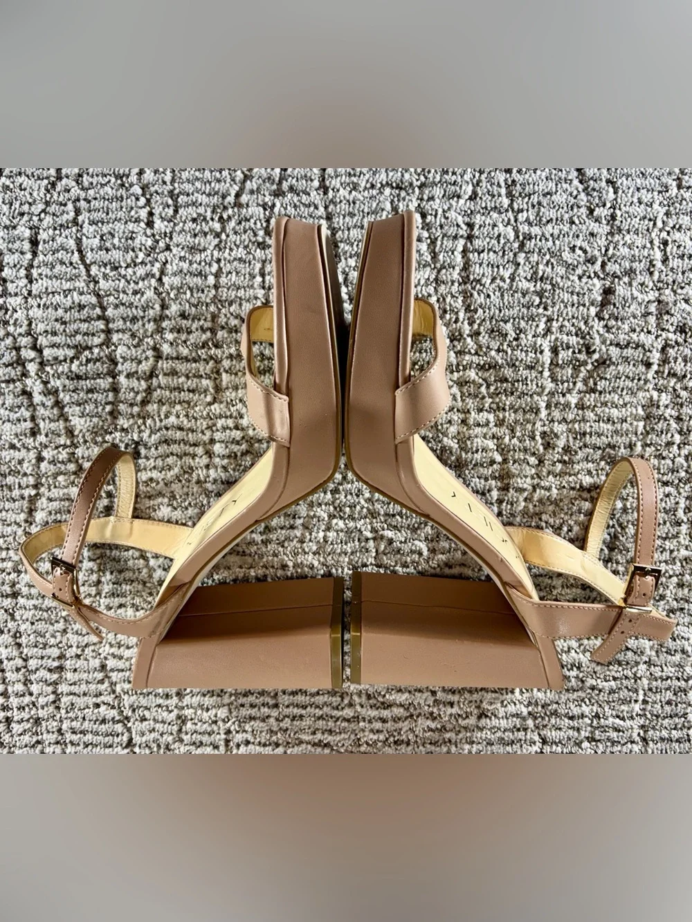NEW Sole Society Women’s Size 10 Beige Block Heel Sandals